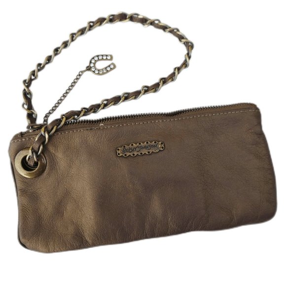 Betsey Johnson Hand Clutch Bag Cell Phone Holder Card Slots Horseshoe Zip Pull - Picture 3 of 6